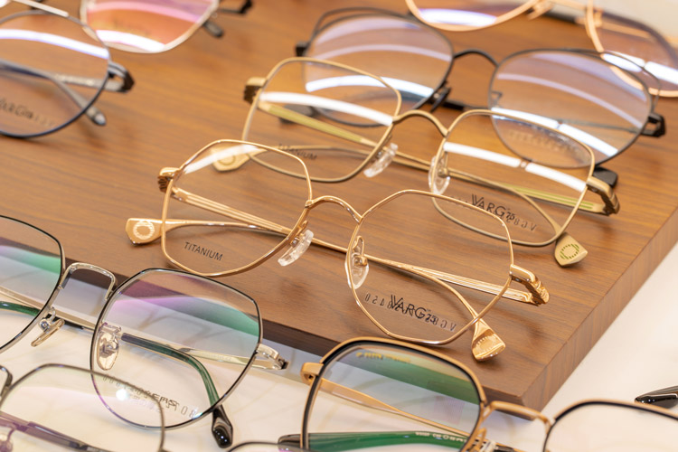 中永和眼鏡行推薦創世紀眼鏡-VARG精品眼鏡
