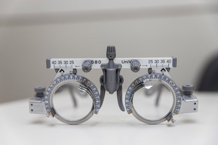 中永和驗光服務創世紀眼鏡-試鏡架試戴